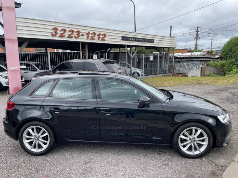 AUDI - A3 - 2013/2014 - Preta - R$ 89.900,00