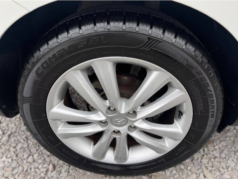 HYUNDAI - IX35 - 2014/2015 - Branca - R$ 73.900,00