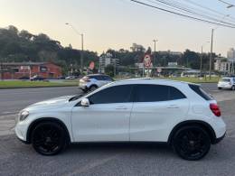 MERCEDES-BENZ - GLA 200 - 2014/2015 - Branca - R$ 119.900,00