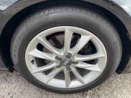 AUDI - A3 - 2013/2014 - Preta - R$ 89.900,00
