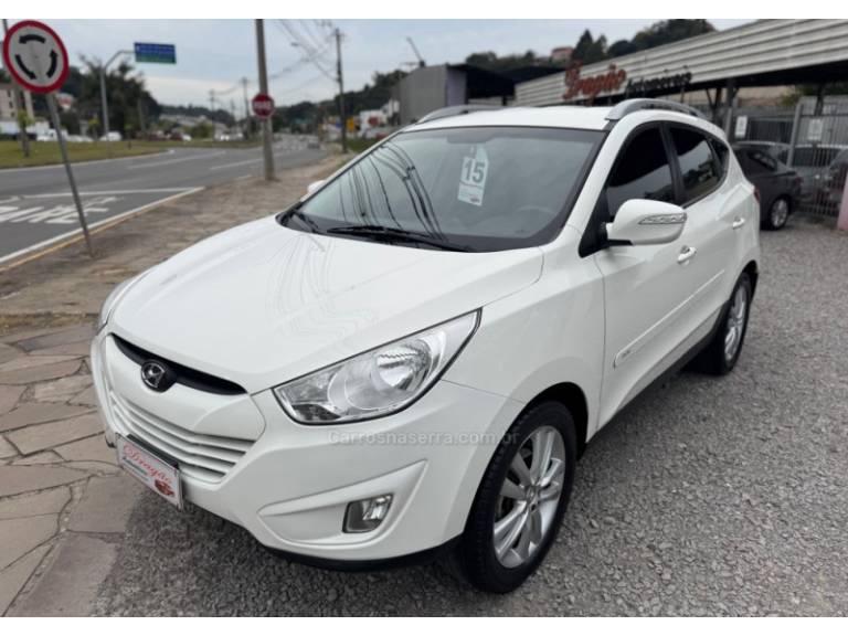 HYUNDAI - IX35 - 2014/2015 - Branca - R$ 73.900,00