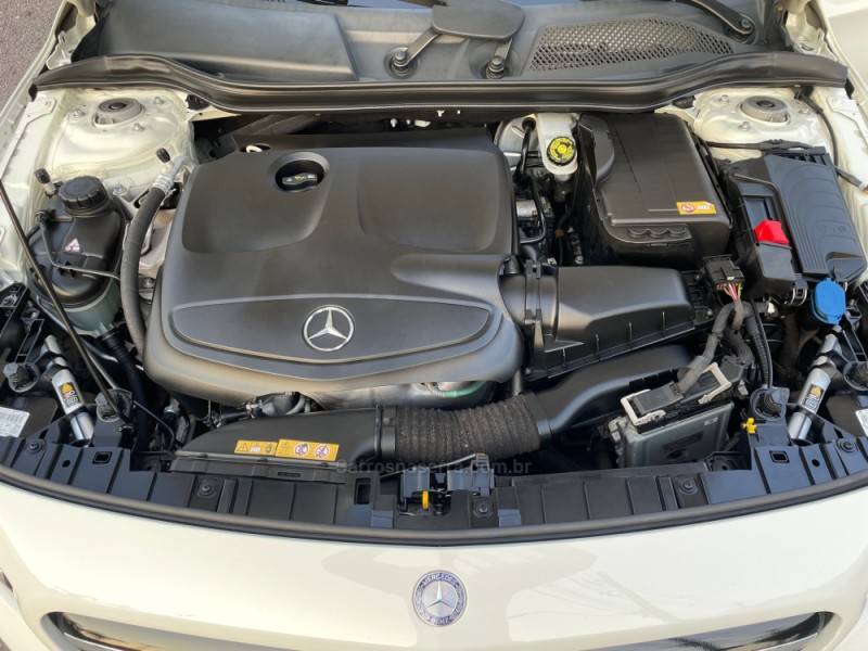 MERCEDES-BENZ - GLA 200 - 2014/2015 - Branca - R$ 119.900,00