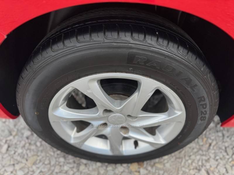PEUGEOT - 208 - 2015/2016 - Vermelha - R$ 47.900,00
