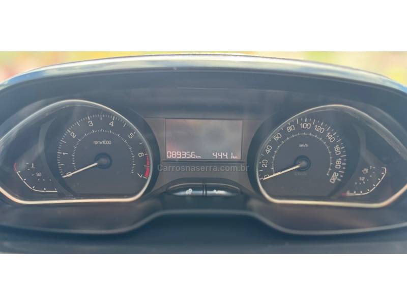 PEUGEOT - 208 - 2015/2016 - Vermelha - R$ 47.900,00