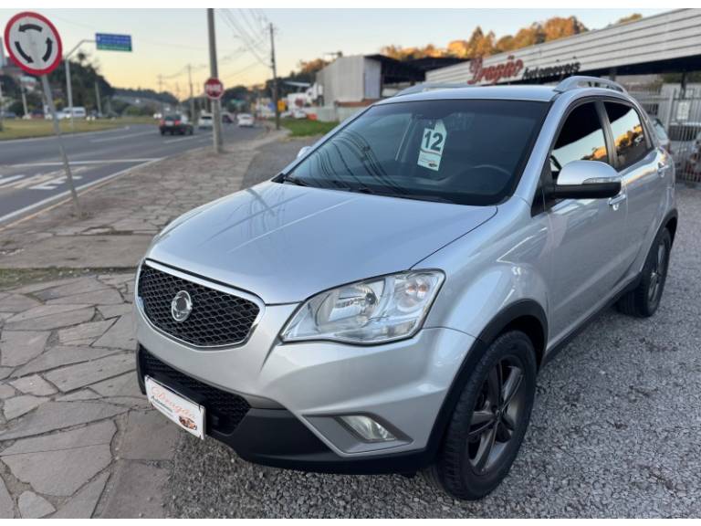 SSANGYONG - KORANDO - 2011/2012 - Prata - R$ 44.900,00