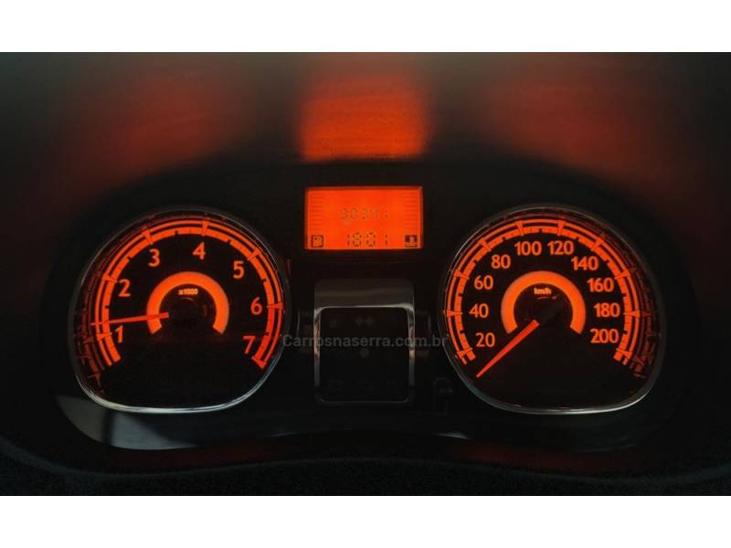 RENAULT - SANDERO - 2012/2013 - Preta - R$ 35.900,00